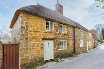 The gorgeous sandstone is a sure sign you're in Dorset.