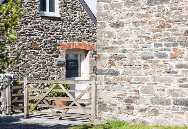 The entrance to Higher Rosevine Farm.