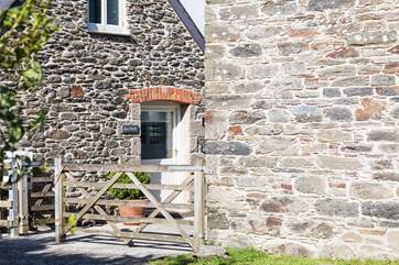 The entrance to Higher Rosevine Farm.
