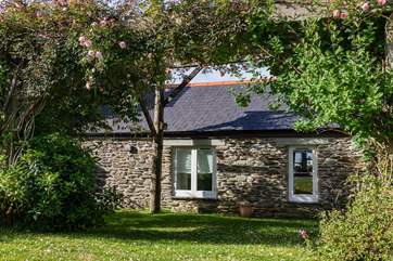 The barn has its own rear garden.