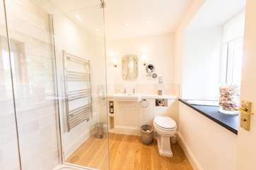 The en suite shower-room.