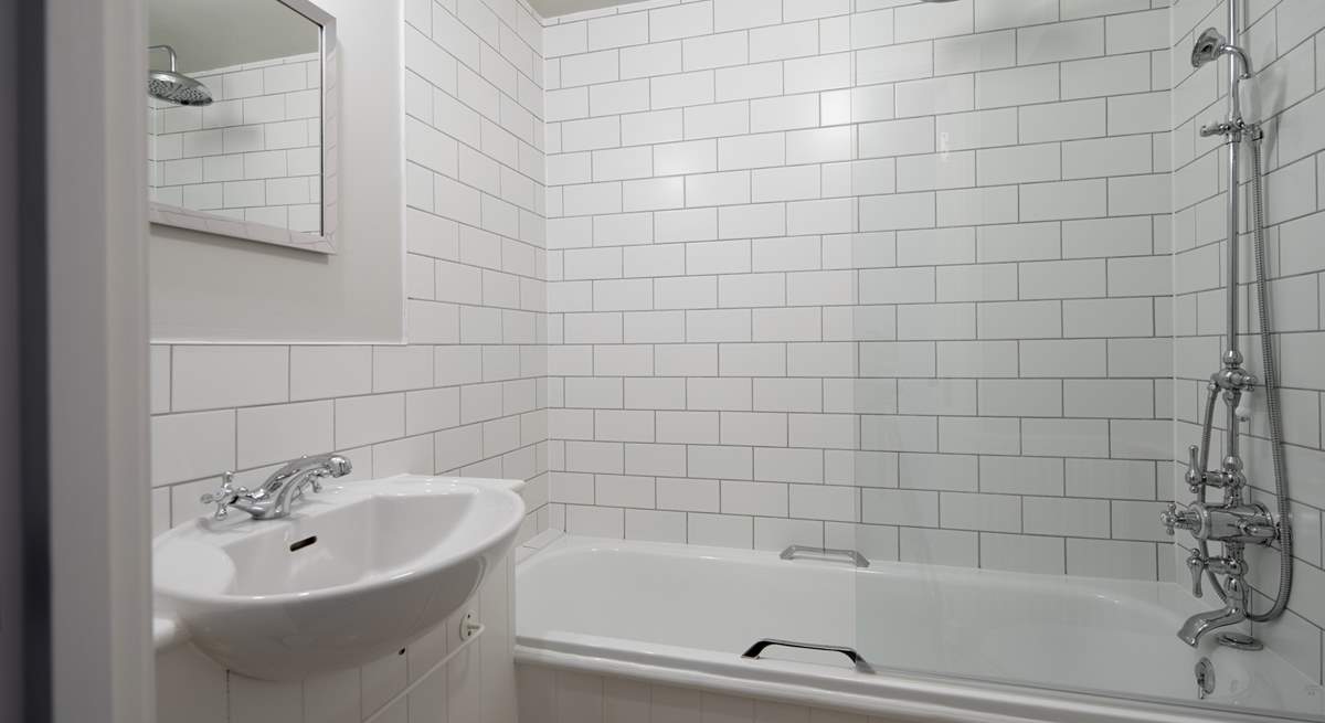 Family bathroom on the first floor.