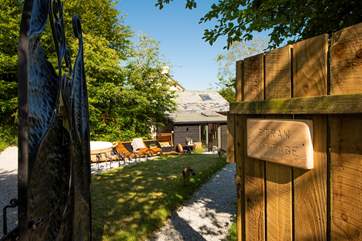 Welcome to Straw Cottage.