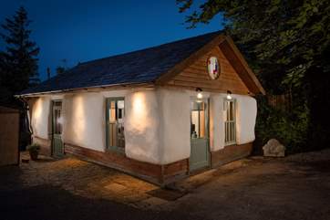 Another view of the back of the cottage.