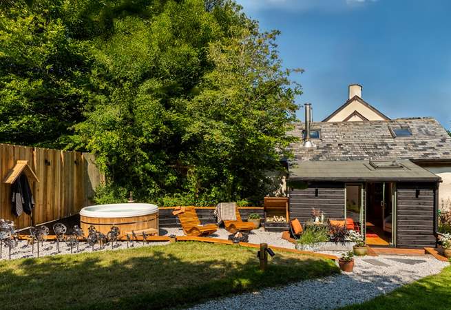 Welcome to Straw Cottage. 