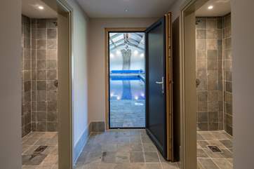 Showers are provided in the swimming pool building. Please shower before entering the pool.