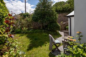 Lovely secluded garden, perfect for relaxing with a good book.