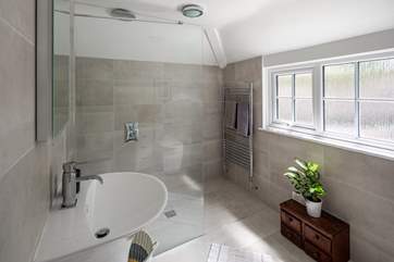 Family shower-room.