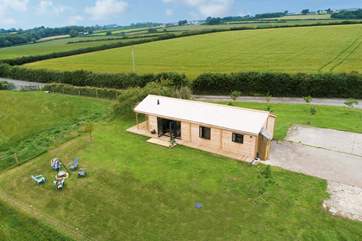 The cabin in all its glory.
