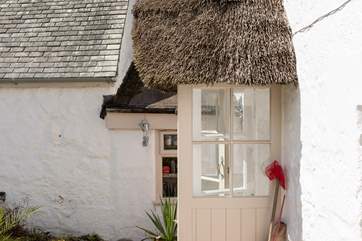 What a cute front door.
