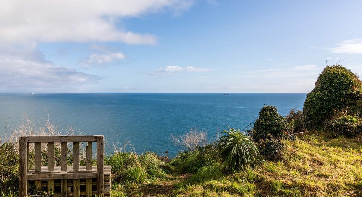 Walk along the lane to see amazing views. 