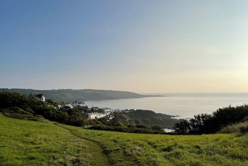 Coverack is a short stroll along the footpath from Chynhalls Farm House, and what a walk it is. 
