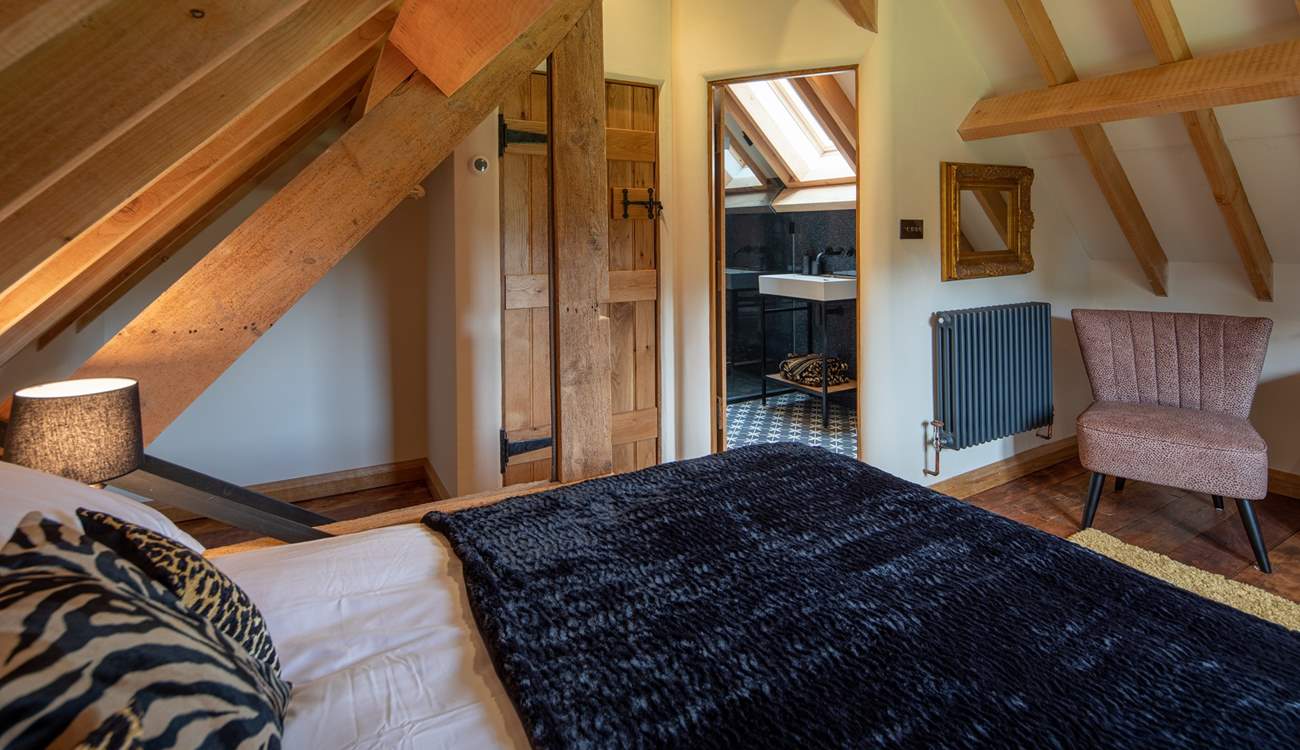 Looking through in to the en suite shower-room.