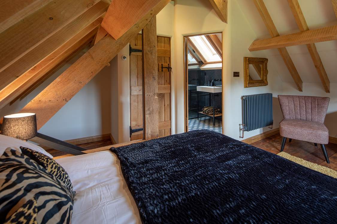 Looking through in to the en suite shower-room.