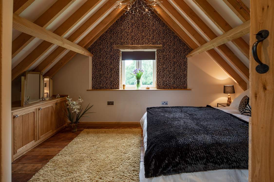 Relaxing in this bedroom will be a pure delight.