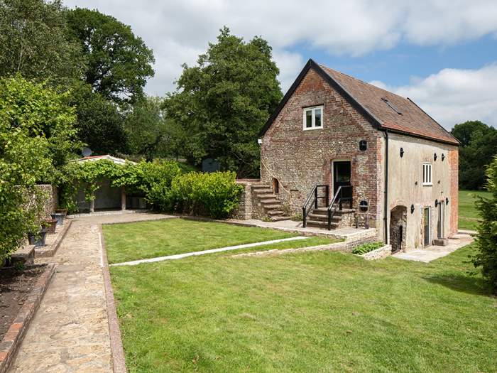 The Old Mill, Sleeps 4 in Dorchester