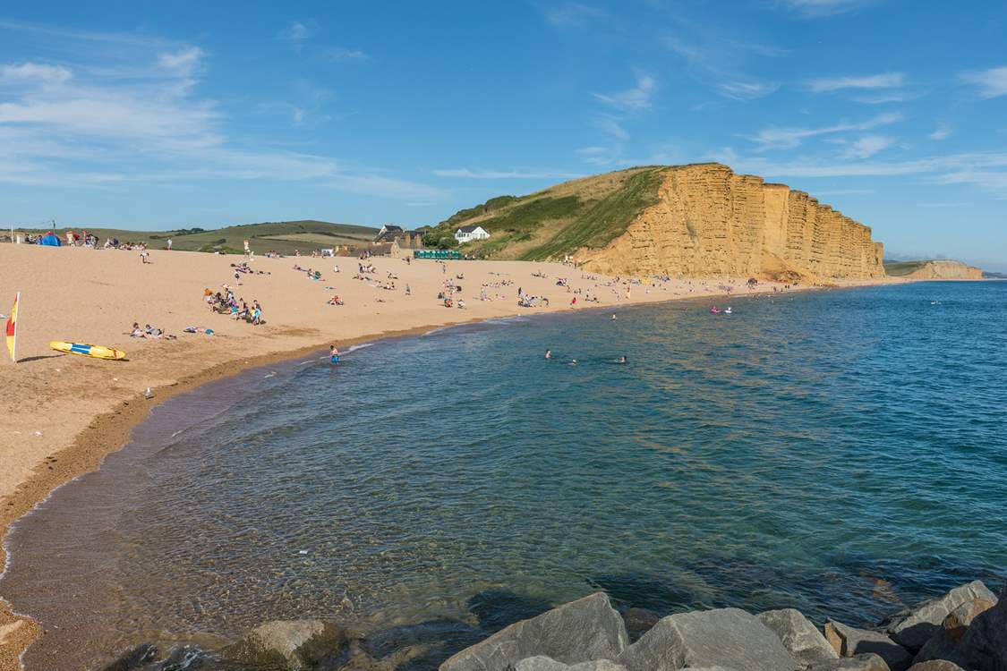 The Jurassic Coast is just a short drive away.
