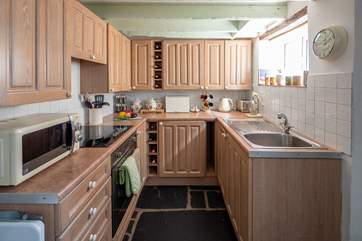 Fully equipped kitchen.