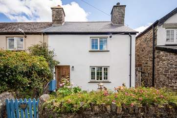 Beautiful 1 Rose Cottage.