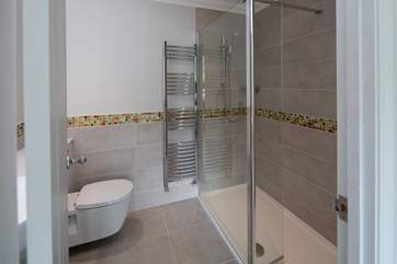 En suite to bedroom 1.