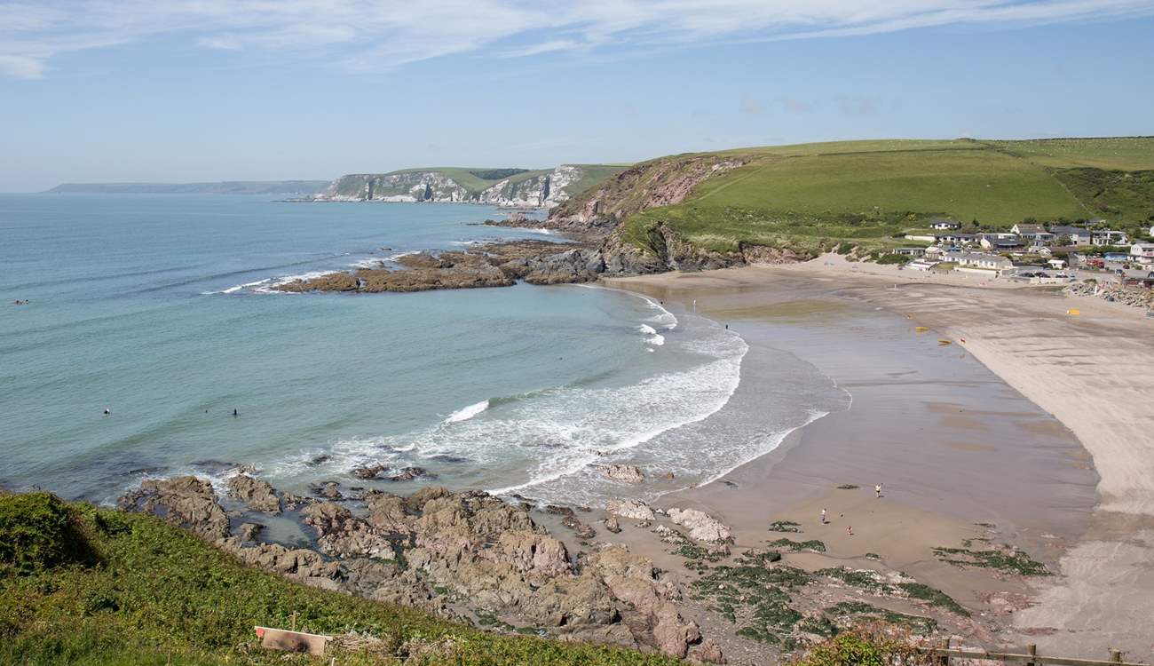 Challaborough Beach is also a short car drive away.