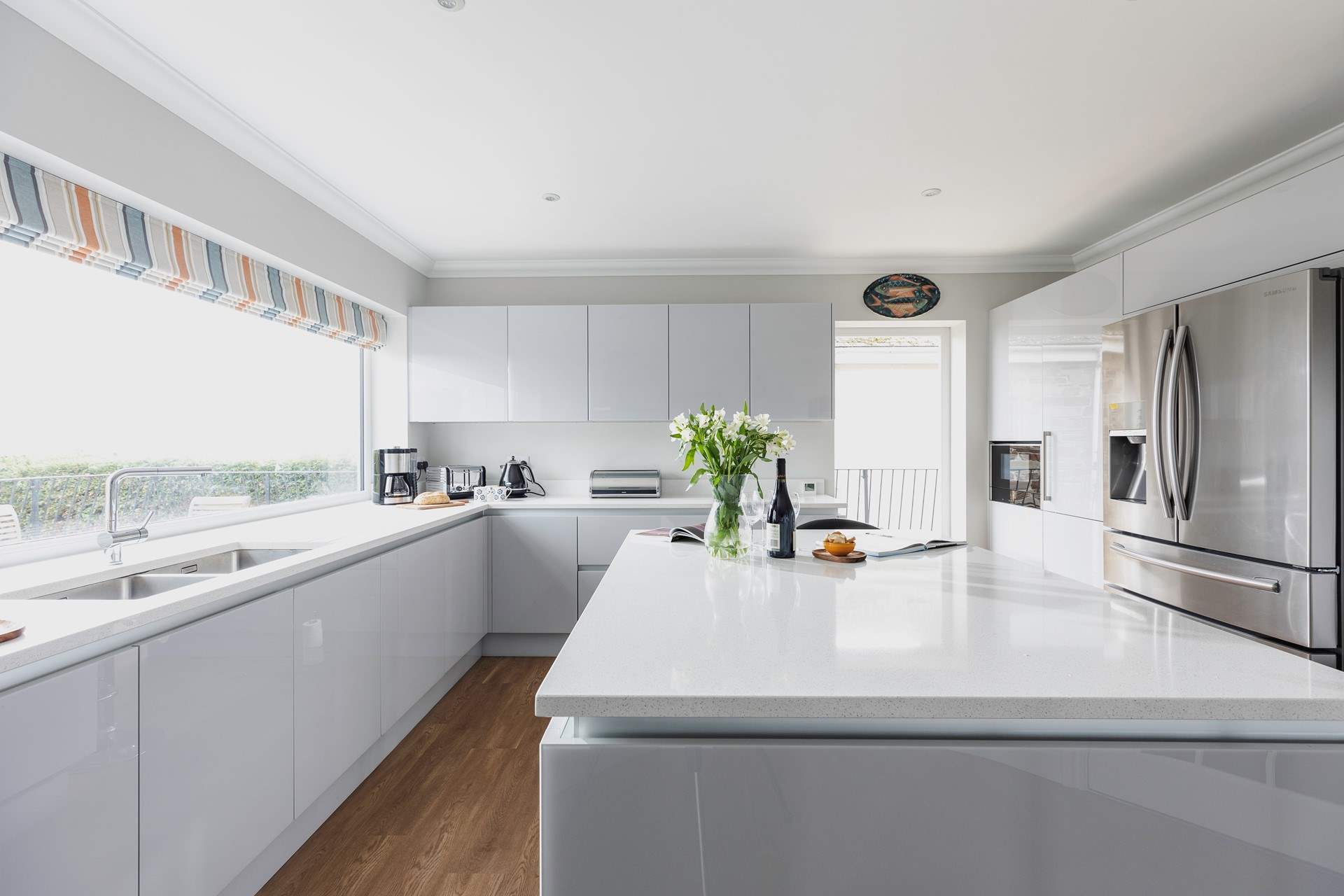 The kitchen is fully equipped with all mod-cons and offers oodles of space to whip up a feast.