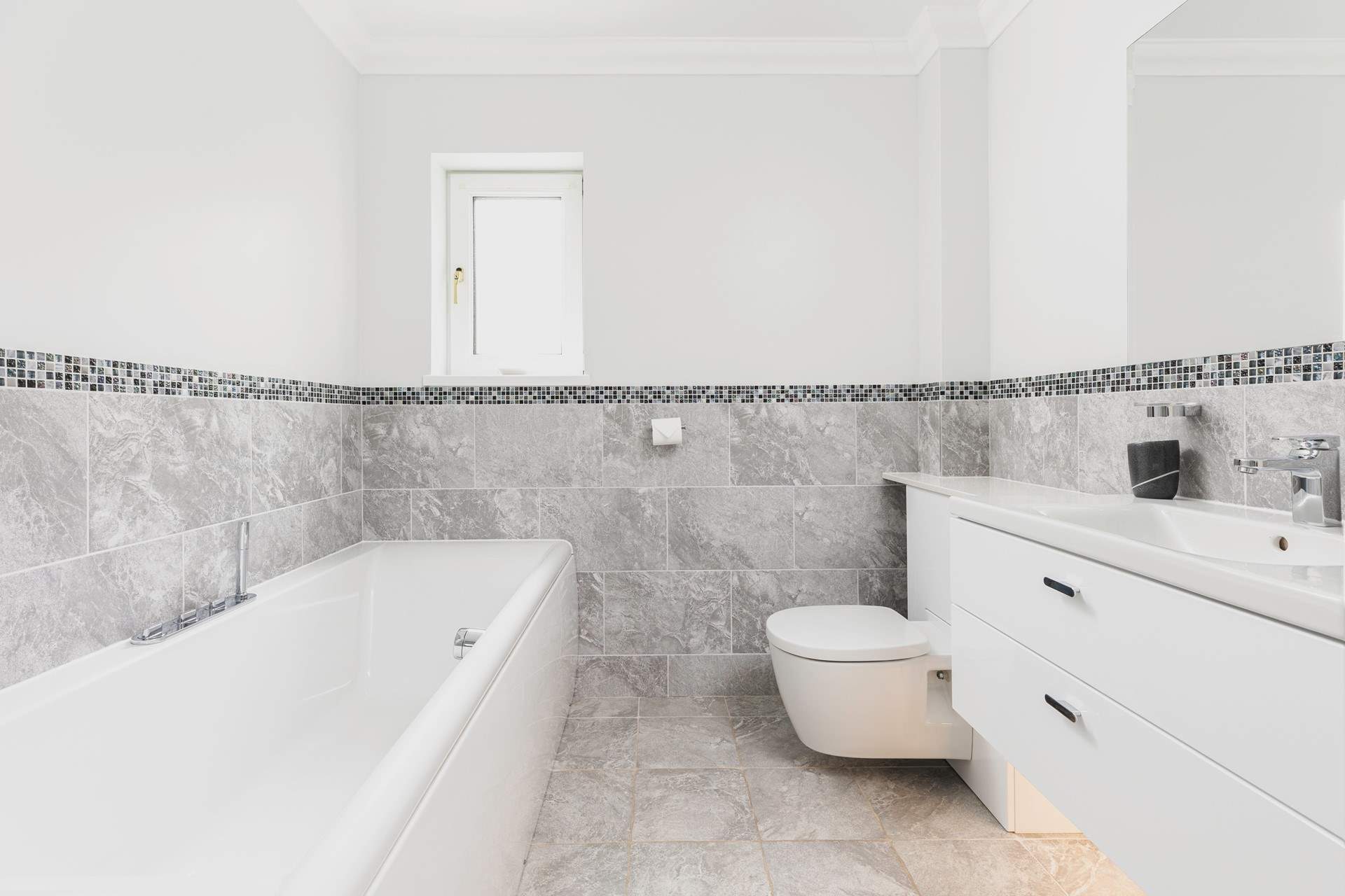 The ground floor family bathroom.