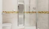 The en suite shower room to bedroom 1. - Thumbnail Image