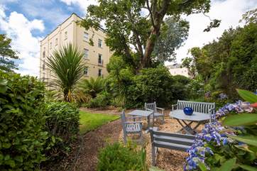 Enjoy peace and quiet in the communal garden.