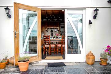 From the patio doors off the kitchen, you can enjoy the uninterrupted views and the peace and quiet of the countryside.