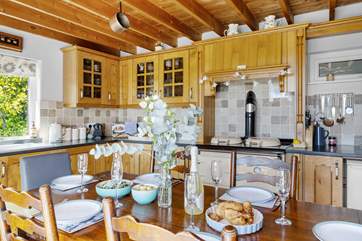 The kitchen also has a 2 ring electric hob as well as the oven if you are not used to an Aga.