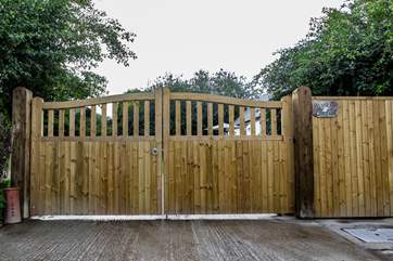 The cottage is fully enclosed and private, off the lane.