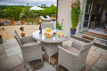From al fresco dining to sunbathing, you will not want for anything.