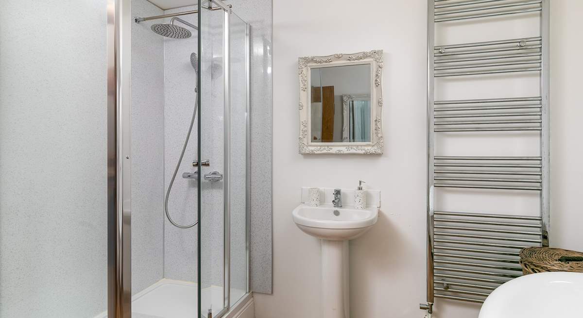 The large shower in the en suite bathroom. 