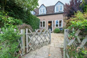Welcome to lovely Willow Cottage.