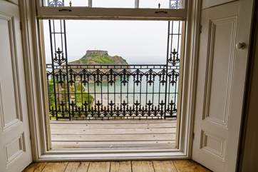Let the sea breeze put your mind at ease.