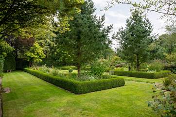 The beautifully laid out garden is perfect to explore!