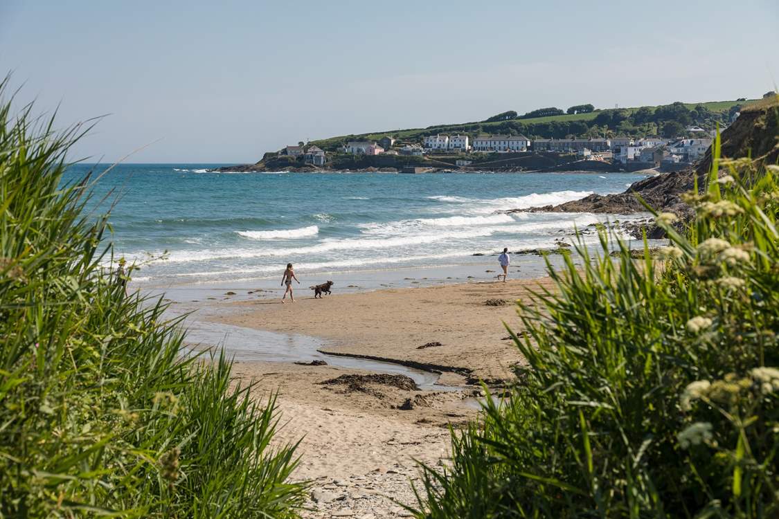 Looking from Porthcurnick beach back to Portscatho.