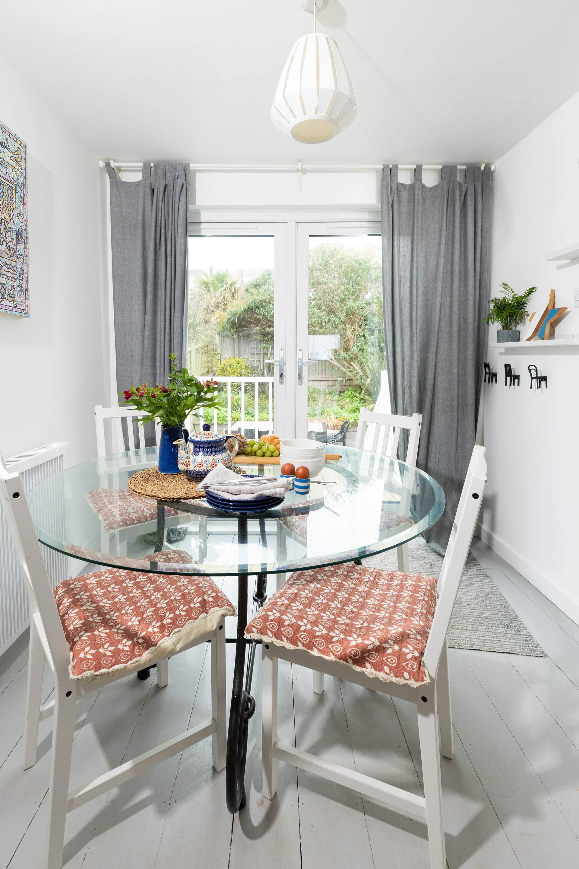 There is a small dining-area in the kitchen.