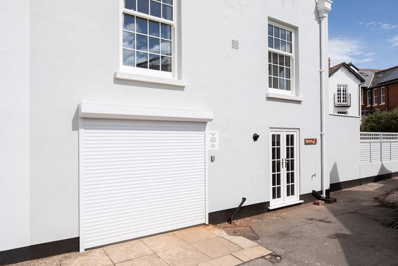 Your route directions will deliver you to your garage. Please only park in the garage and not the courtyard. Please note, the garage has a low head height, 194 cm high 225cm wide and 10.4m long