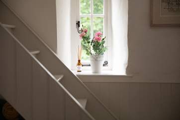 Picture perfect! Please note the stairs have an open side.