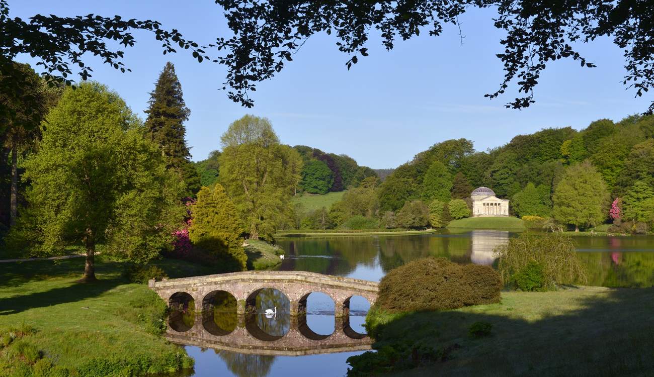 Stourhead is a twenty minute drive away and the autumnal colours are spectacular.