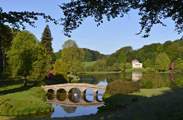 Stourhead is a twenty minute drive away and the autumnal colours are spectacular.