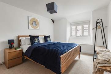 What a fabulous bed!