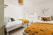 A warm welcome awaits you in the twin room.
