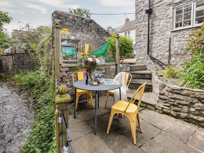 The Green House, Sleeps 4 in Frome