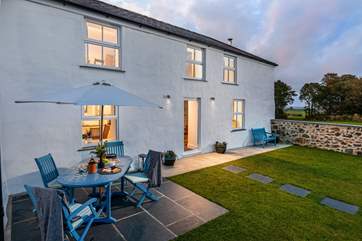 You won't find any light pollution at this location, so on a clear night why not try a spot of stargazing in the cottage garden.