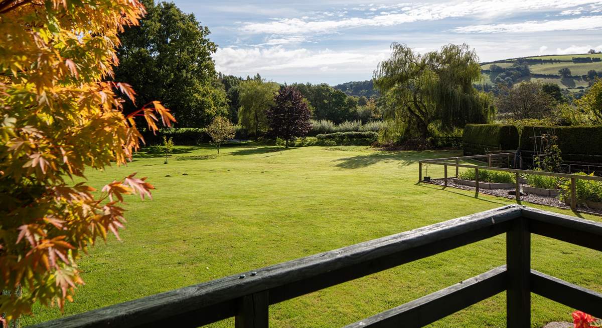 Magical view from your bubbling hot tub (available from Jan 2021).