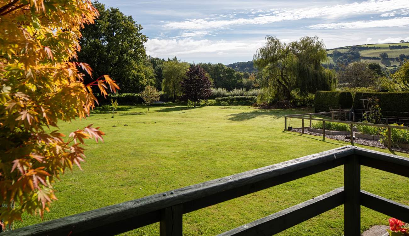 Magical view from your bubbling hot tub (available from Jan 2021).