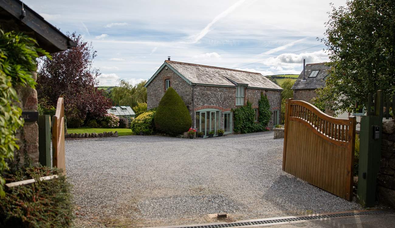 Welcome to The Shippen. What a welcoming sight!